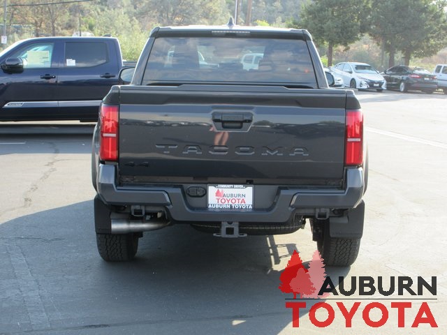 2025 Toyota Tacoma TRD Off-Road Double Cab photo 3