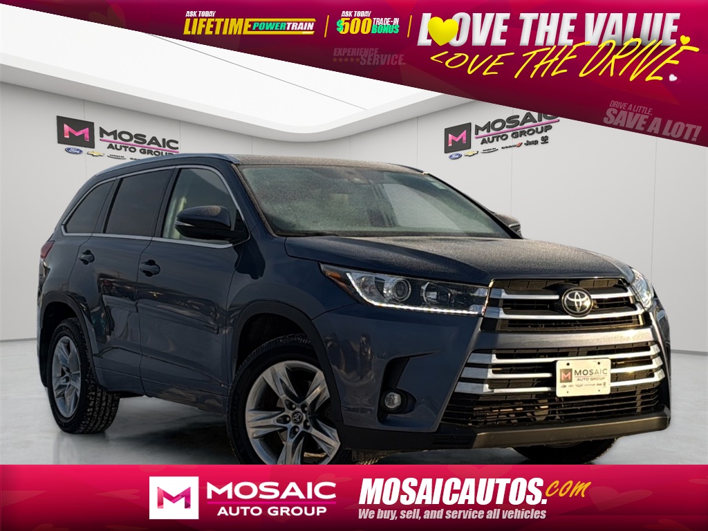 Used 2019 Toyota Highlander 4D  SUVs