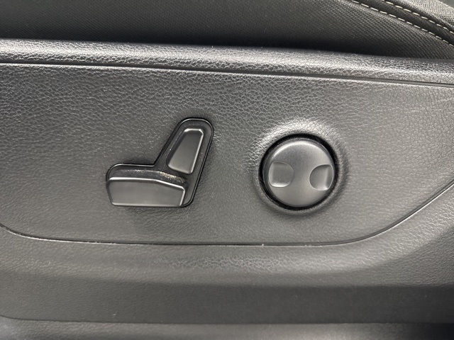 used 2025 Ram 1500 car, priced at $36,059