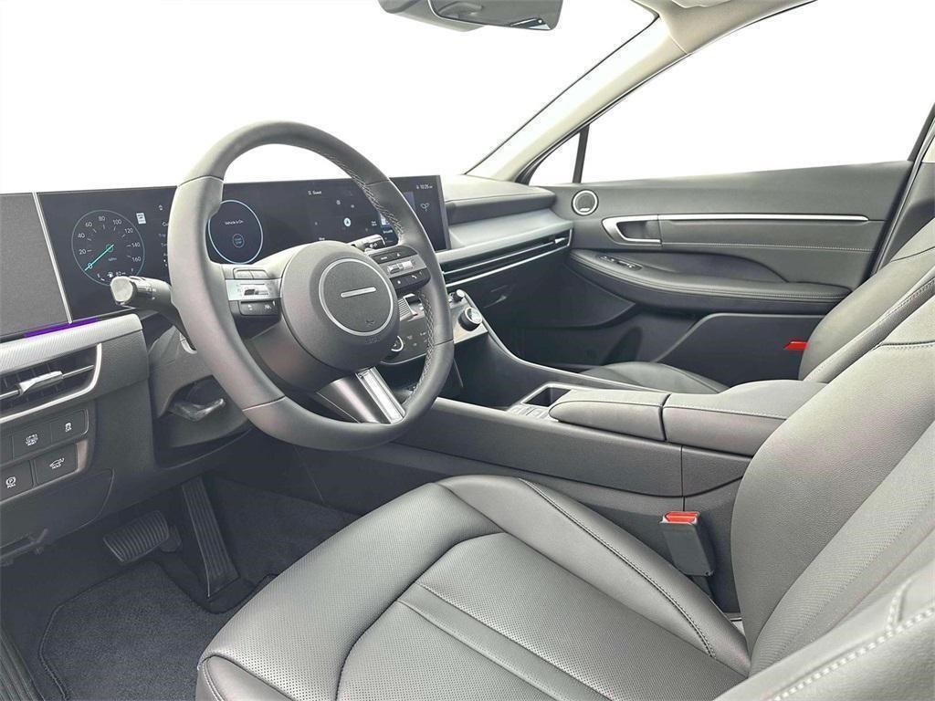 2025 Hyundai Sonata Hybrid Limited photo 14