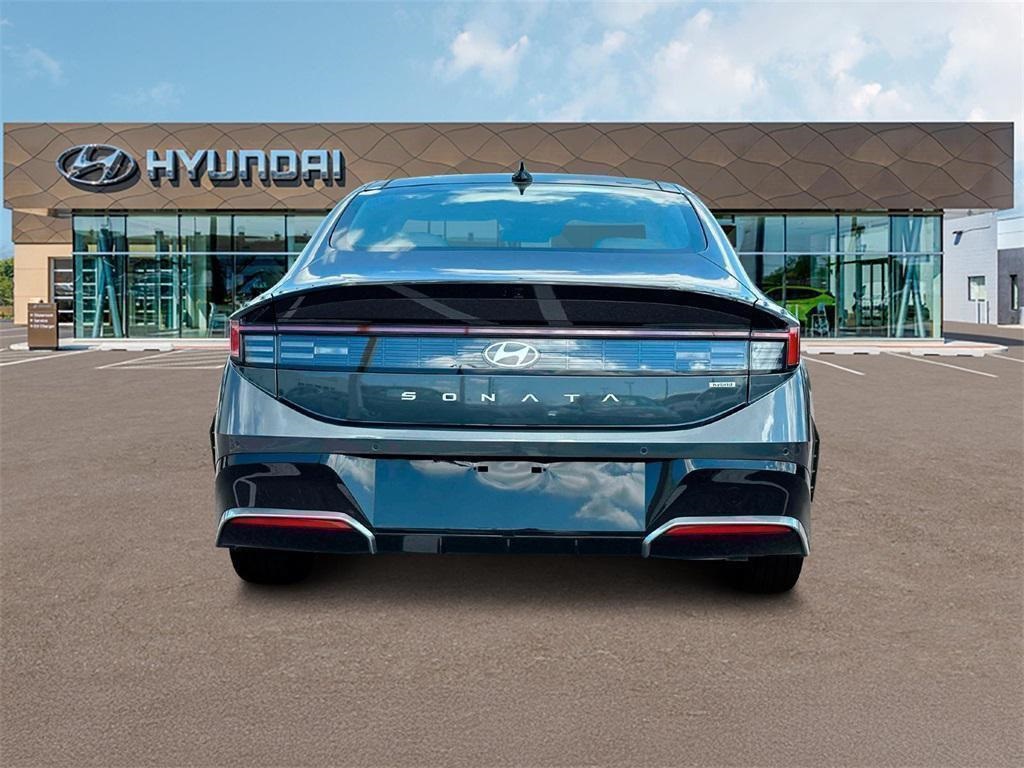 2025 Hyundai Sonata Hybrid Limited photo 6
