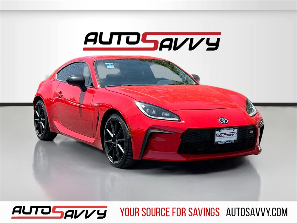 2024 Toyota Venza XLE photo 3