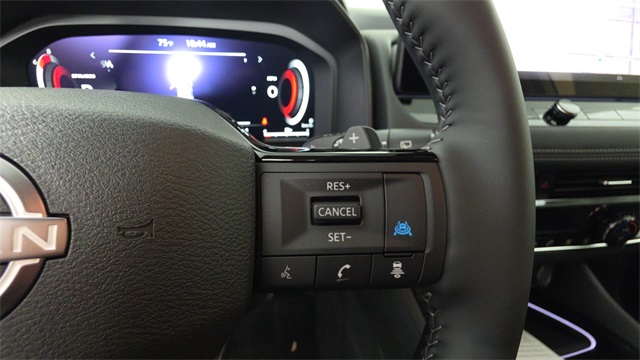 2025 Everest White Pearl Nissan Rogue SL FWD SUV
