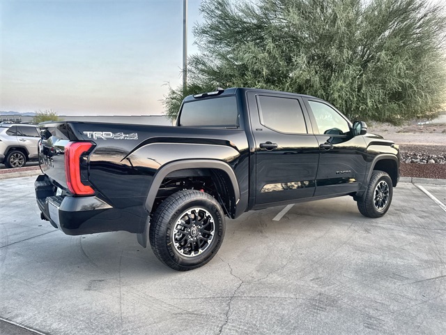 2025 Toyota Tundra SR5 CrewMax photo 4