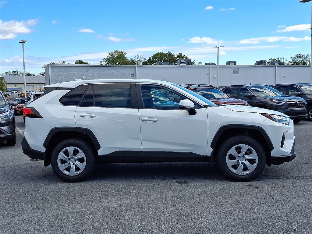 2025 Toyota RAV4 LE photo 2
