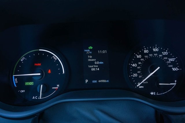 used 2024 Toyota Sienna car, priced at $38,388