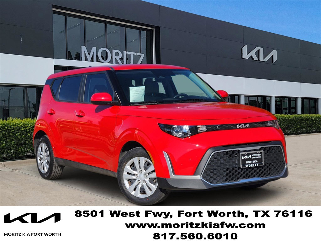 2023 Kia Soul LX's photo