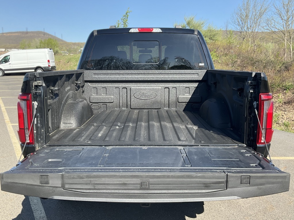 2024 Ford F-150 Lariat photo 28