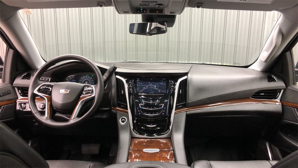 2020 Cadillac Escalade - 303945