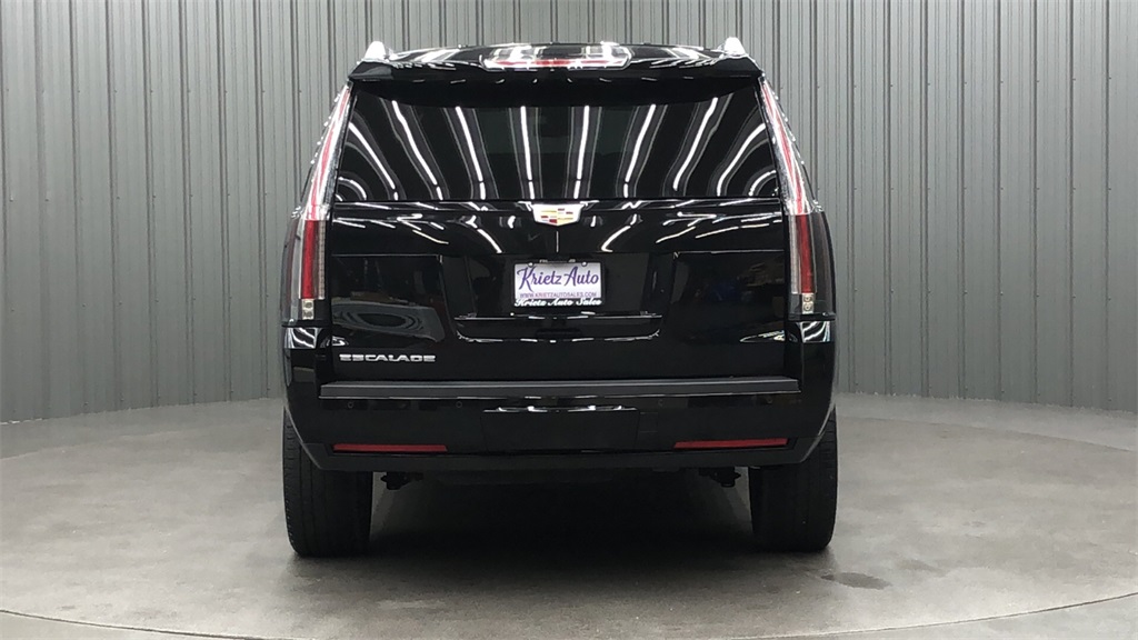2020 Cadillac Escalade - 303945
