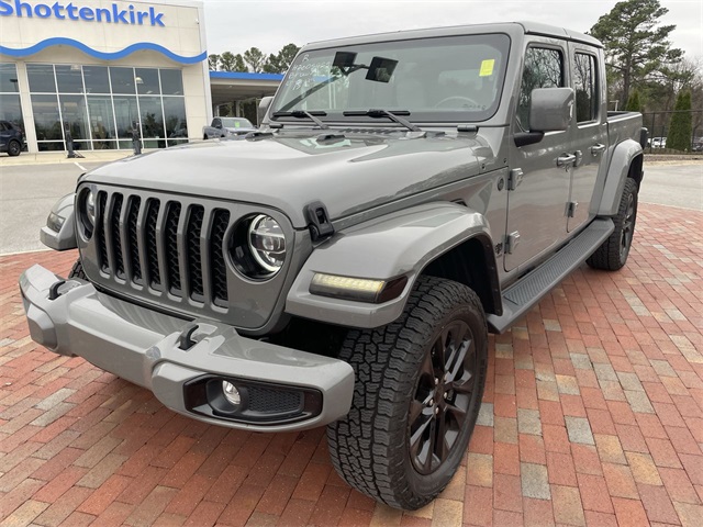 2022 Jeep Gladiator High Altitude's photo