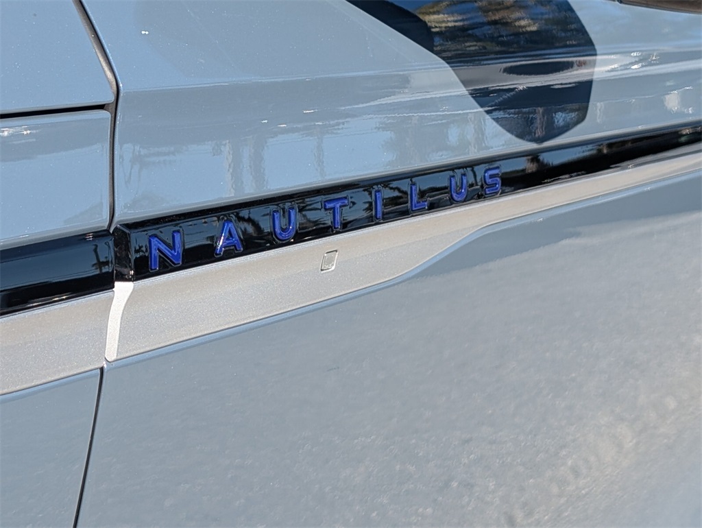 new 2025 Lincoln Nautilus car, priced at $63,474