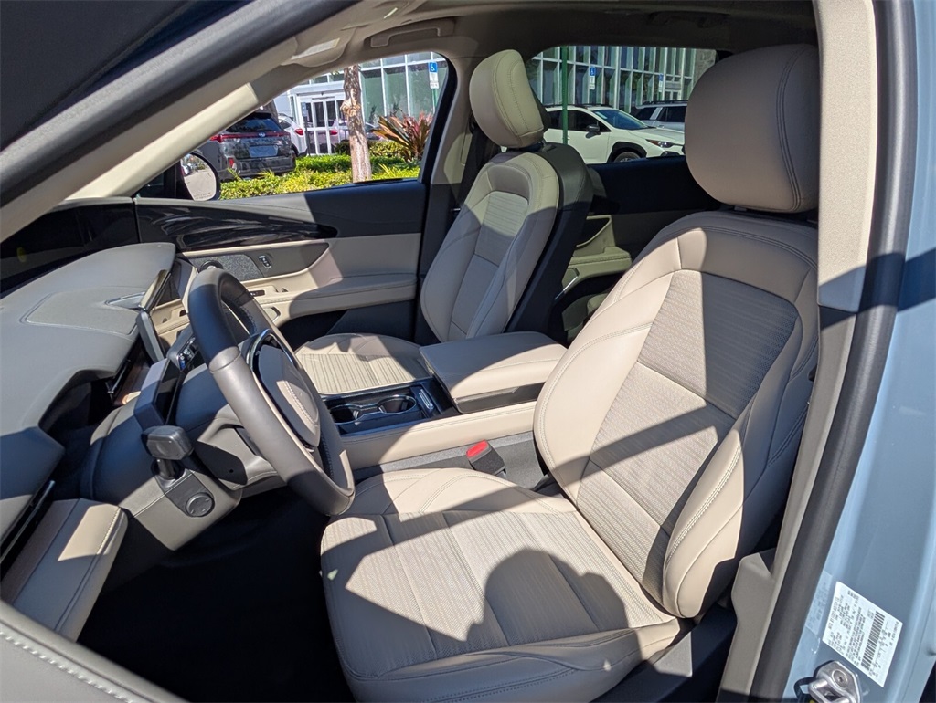 new 2025 Lincoln Nautilus car, priced at $63,474