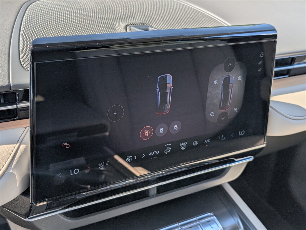 new 2025 Lincoln Nautilus car, priced at $63,474