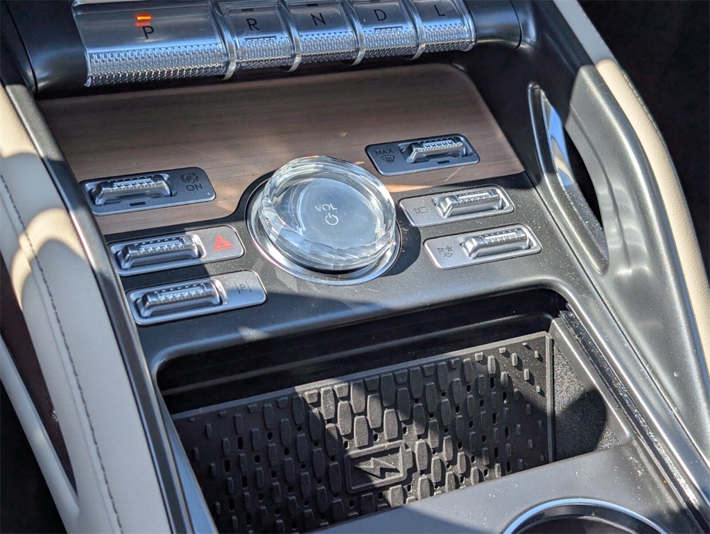 new 2025 Lincoln Nautilus car, priced at $63,474