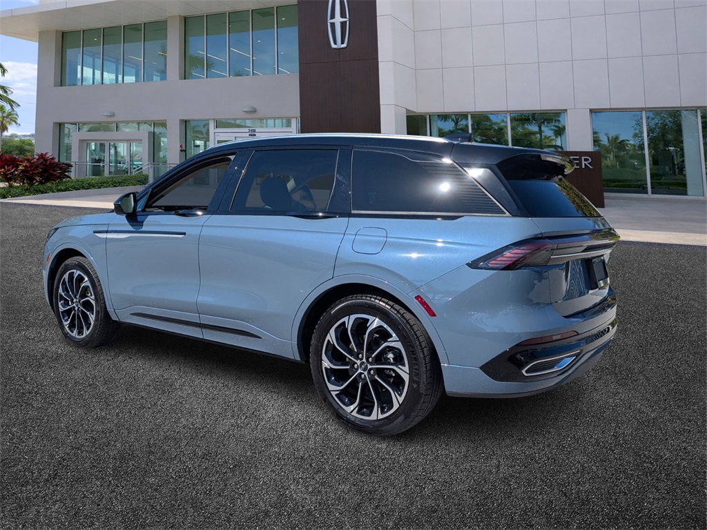 new 2025 Lincoln Nautilus car, priced at $63,474