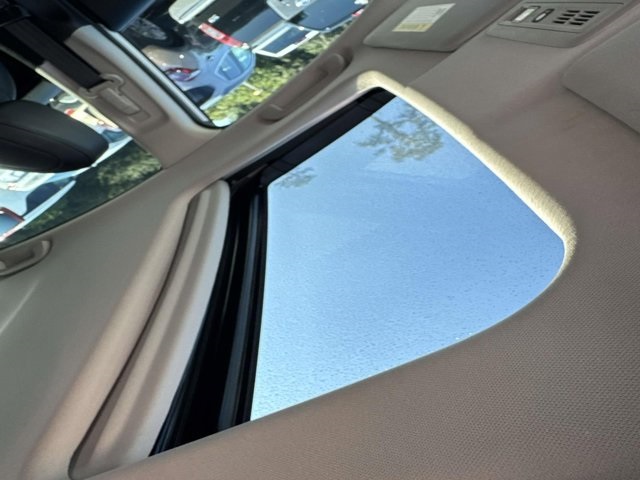 2021 Honda Insight Touring photo 28