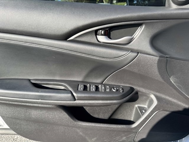 2021 Honda Insight Touring photo 5