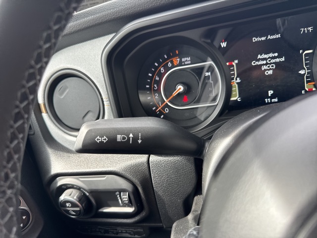 2025 Jeep Gladiator Sport S photo 18