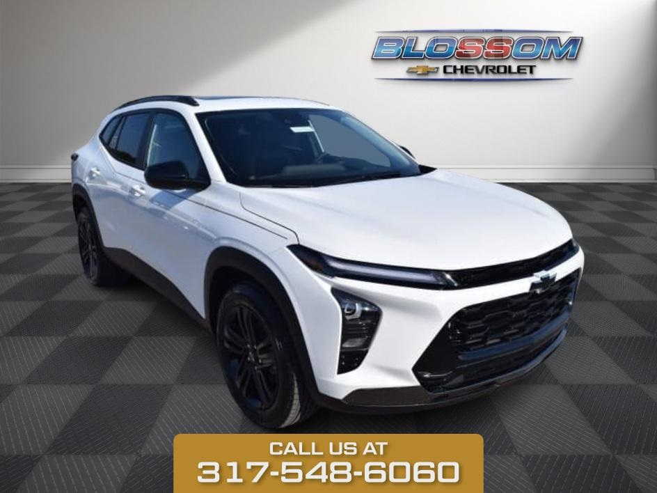 2025 Summit White Chevrolet Trax ACTIV FWD SUV