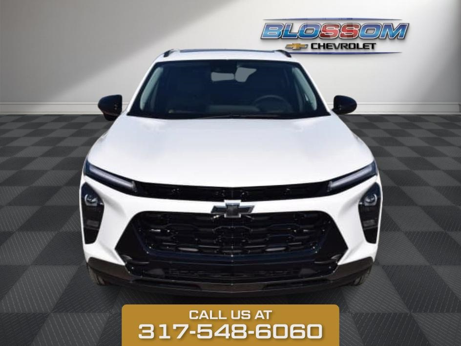 2025 Summit White Chevrolet Trax ACTIV FWD SUV