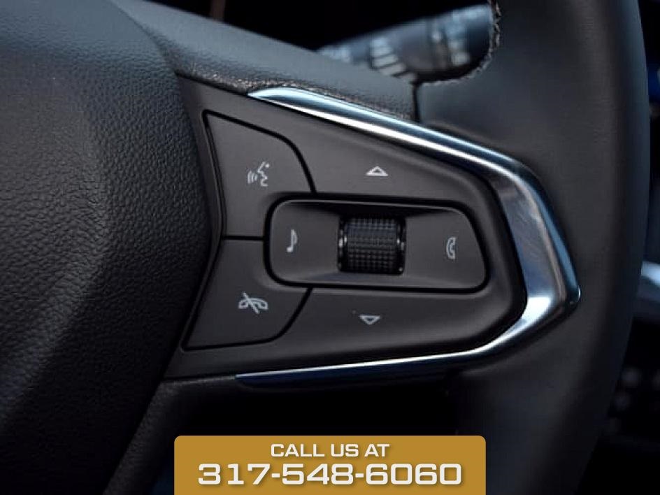 2025 Summit White Chevrolet Trax ACTIV FWD SUV