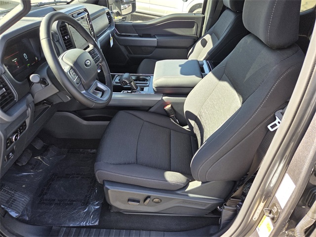 New 2025 Ford F-150 XLT 4D SuperCrew