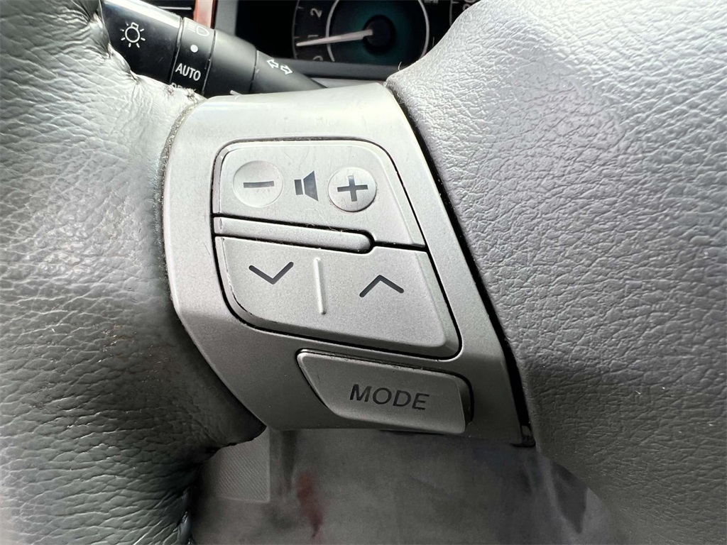 2008 Toyota Camry Solara SLE photo 17