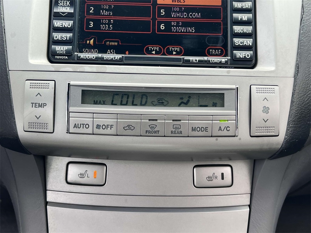 2008 Toyota Camry Solara SLE photo 22