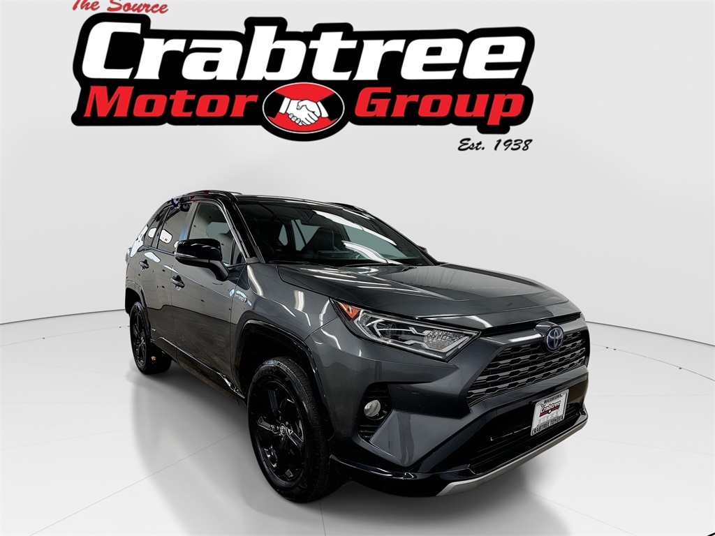 2021 Toyota RAV4 XSE's photo