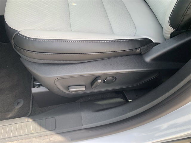 2025 Space Silver Metallic Ford Escape Base FWD SUV