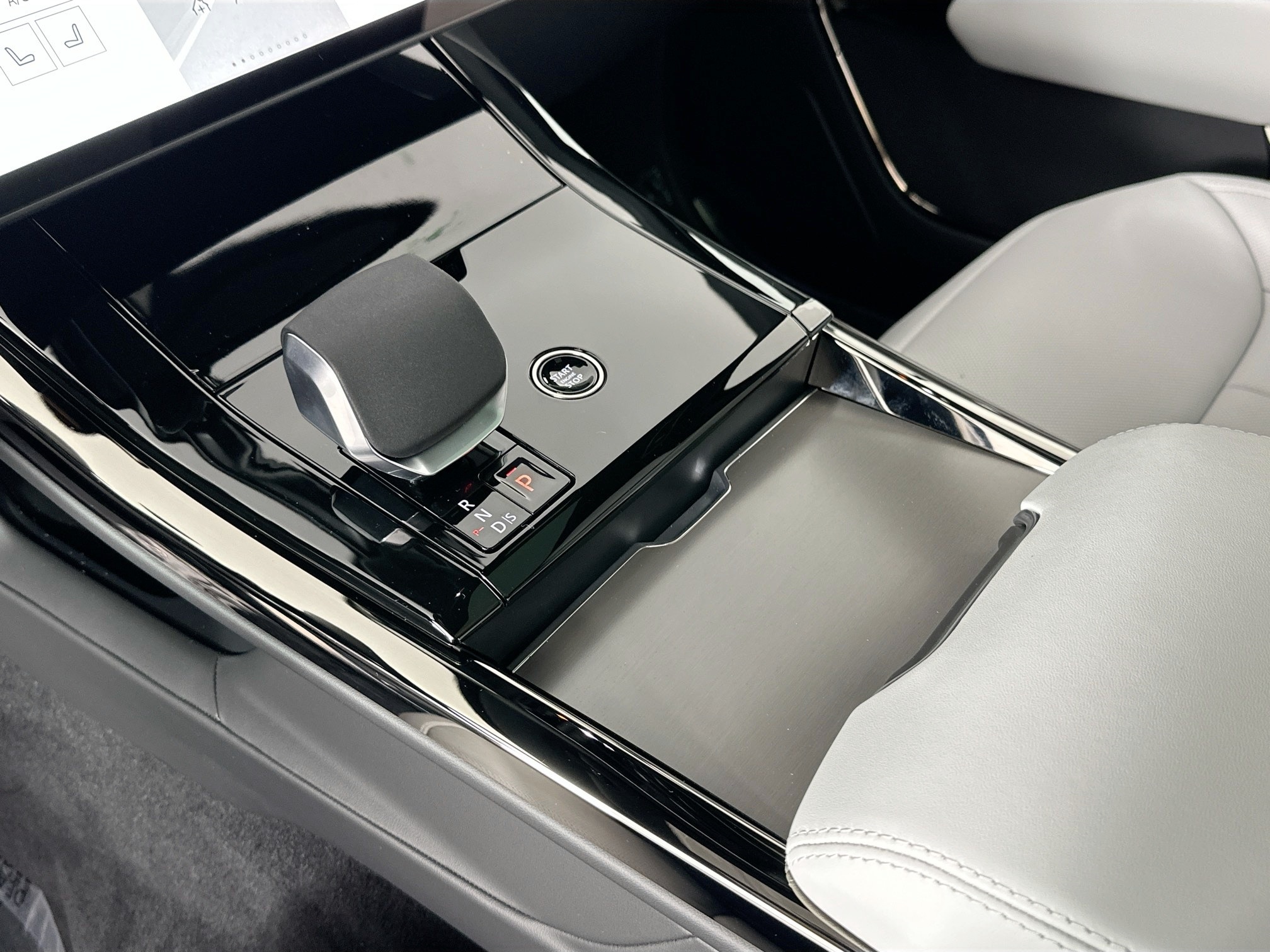 new 2026 Land Rover Range Rover Sport car, priced at $92,350