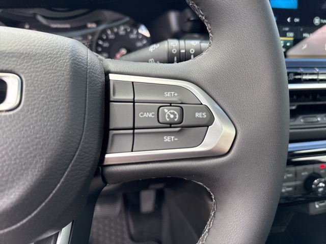 2025 Jeep Compass Latitude photo 23