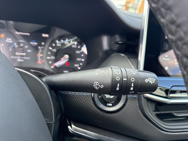 2025 Jeep Compass Latitude photo 24