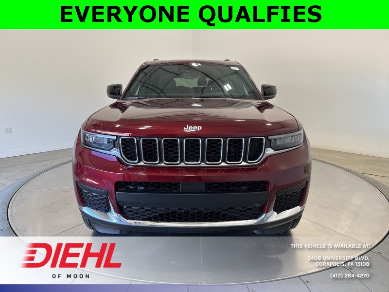 2025 Jeep Grand Cherokee Laredo photo 2