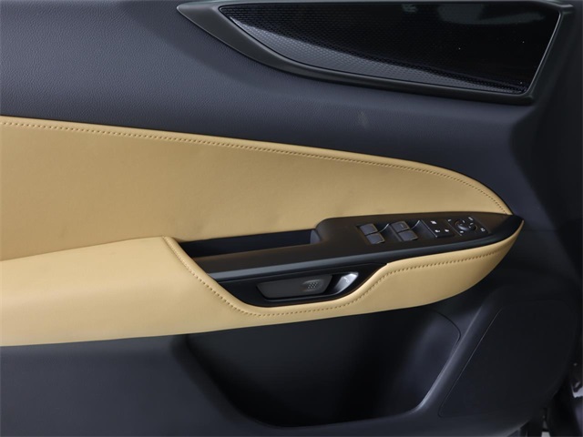 2026 Lexus NX 350 photo 11