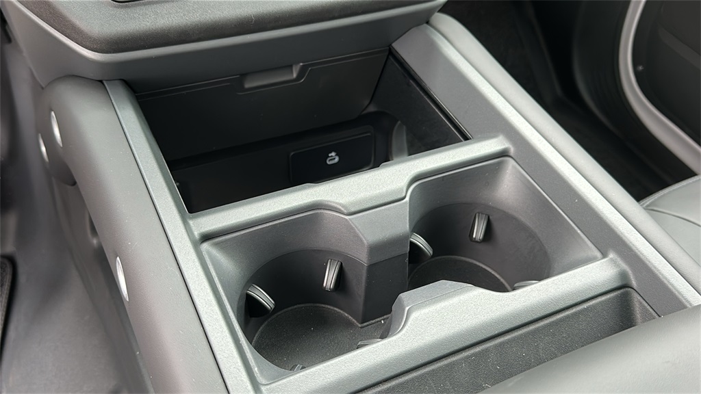 new 2025 Land Rover Defender 110 car, priced at $75,788