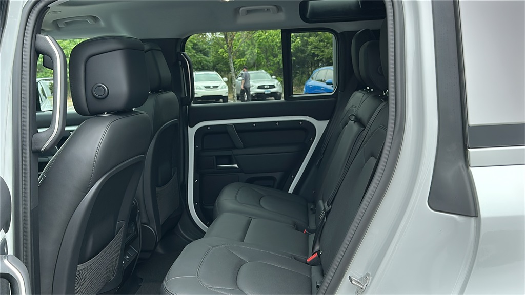 new 2025 Land Rover Defender 110 car, priced at $75,788