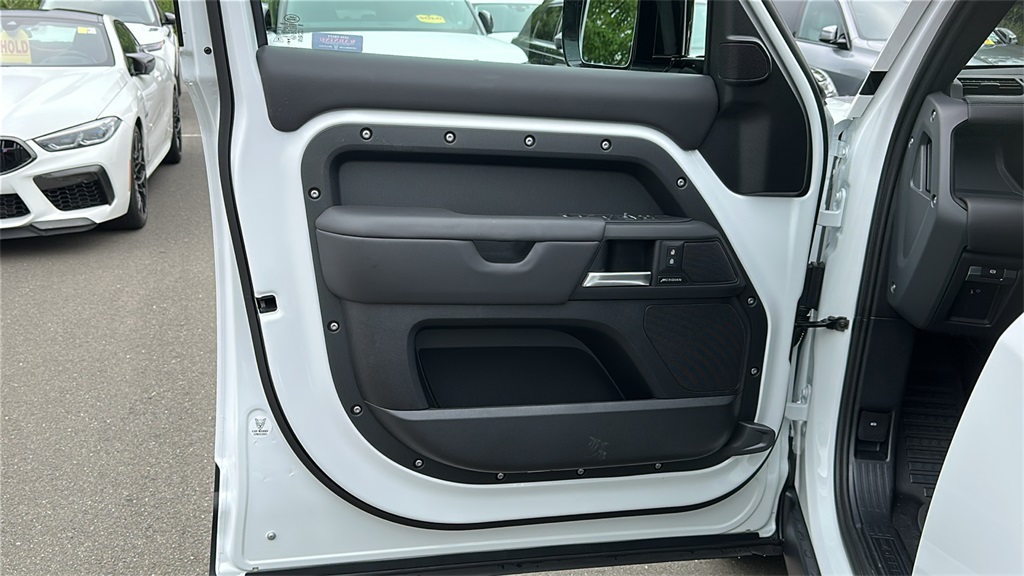 new 2025 Land Rover Defender 110 car, priced at $75,788