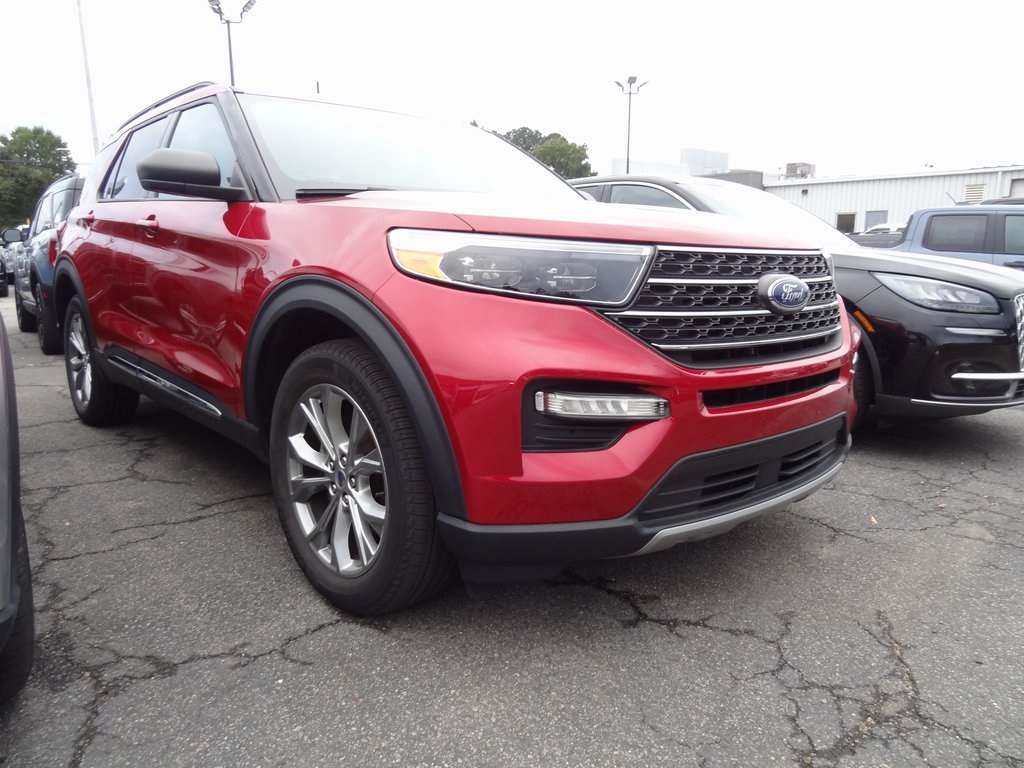 2022 Ford Explorer XLT's photo