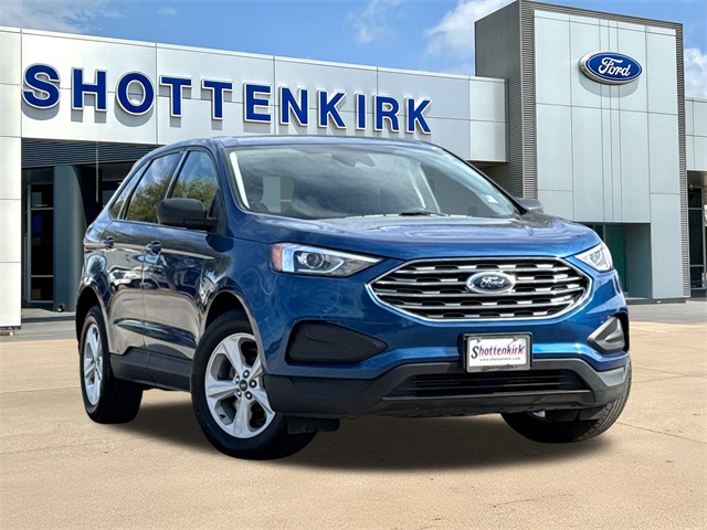 2021 Ford Edge SE's photo