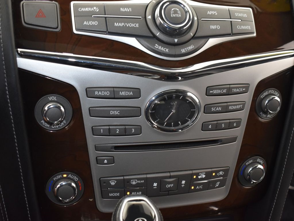 2019 Infiniti QX80 Luxe photo 9