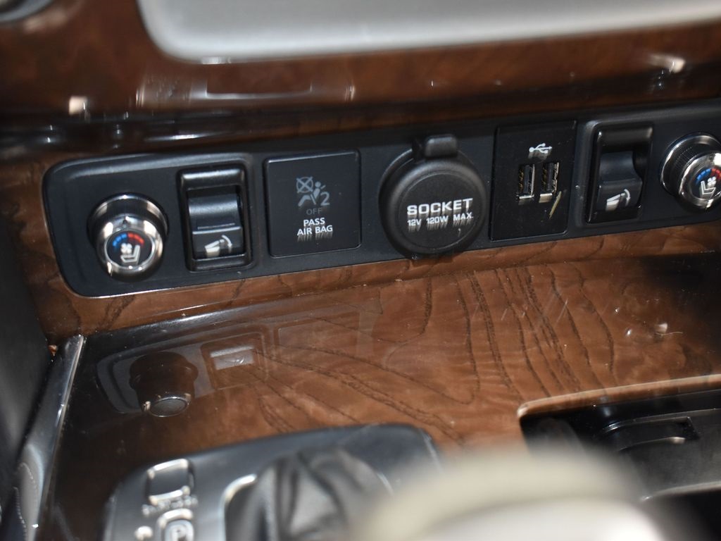 2019 Infiniti QX80 Luxe photo 10