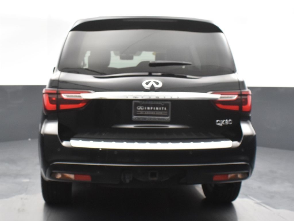 2019 Infiniti QX80 Luxe photo 28