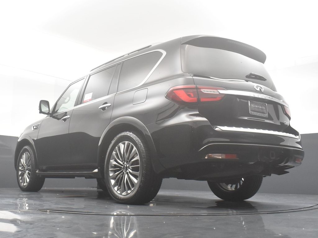 2019 Infiniti QX80 Luxe photo 30