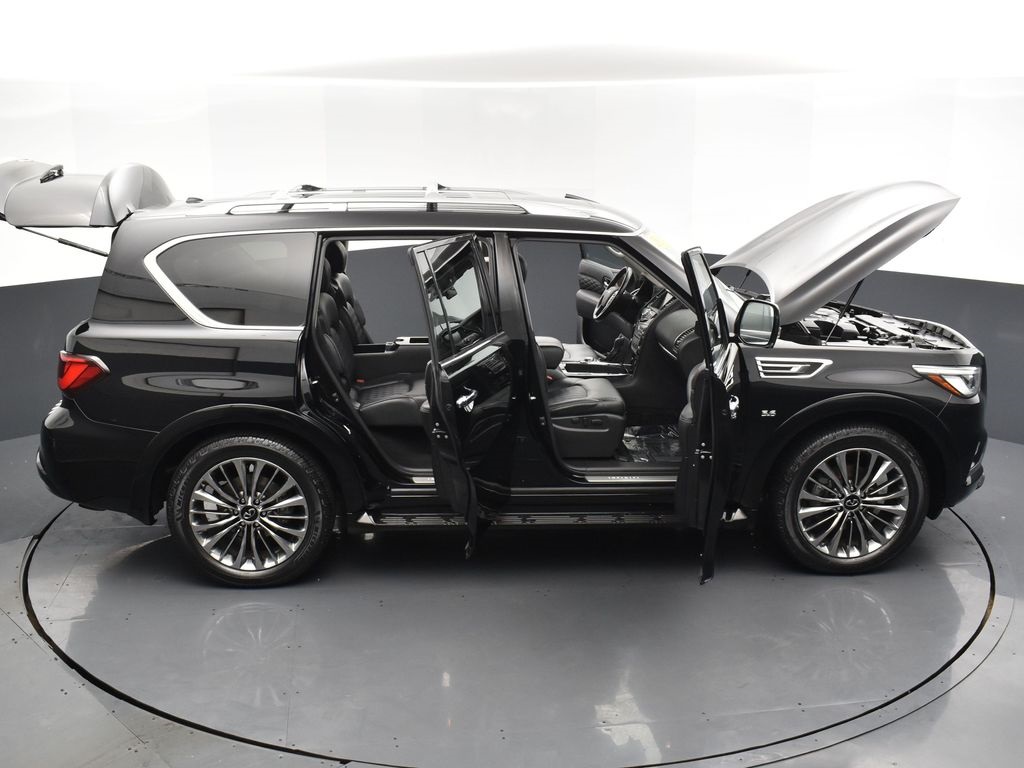 2019 Infiniti QX80 Luxe photo 35