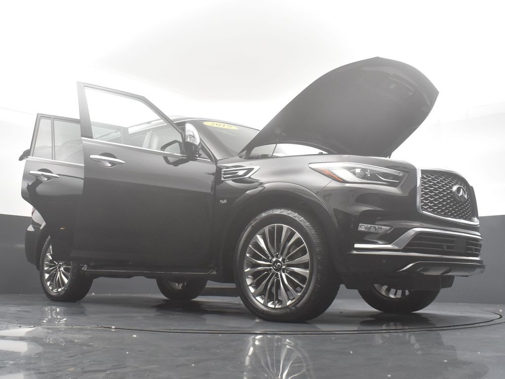 2019 Infiniti QX80 Luxe photo 38