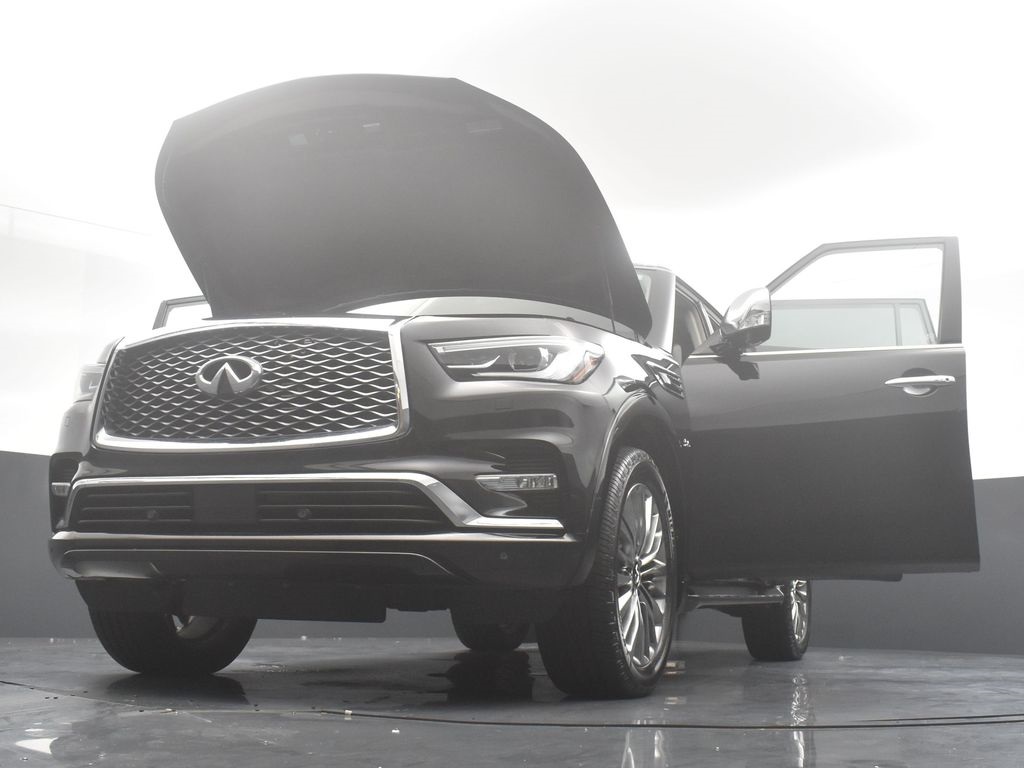 2019 Infiniti QX80 Luxe photo 39