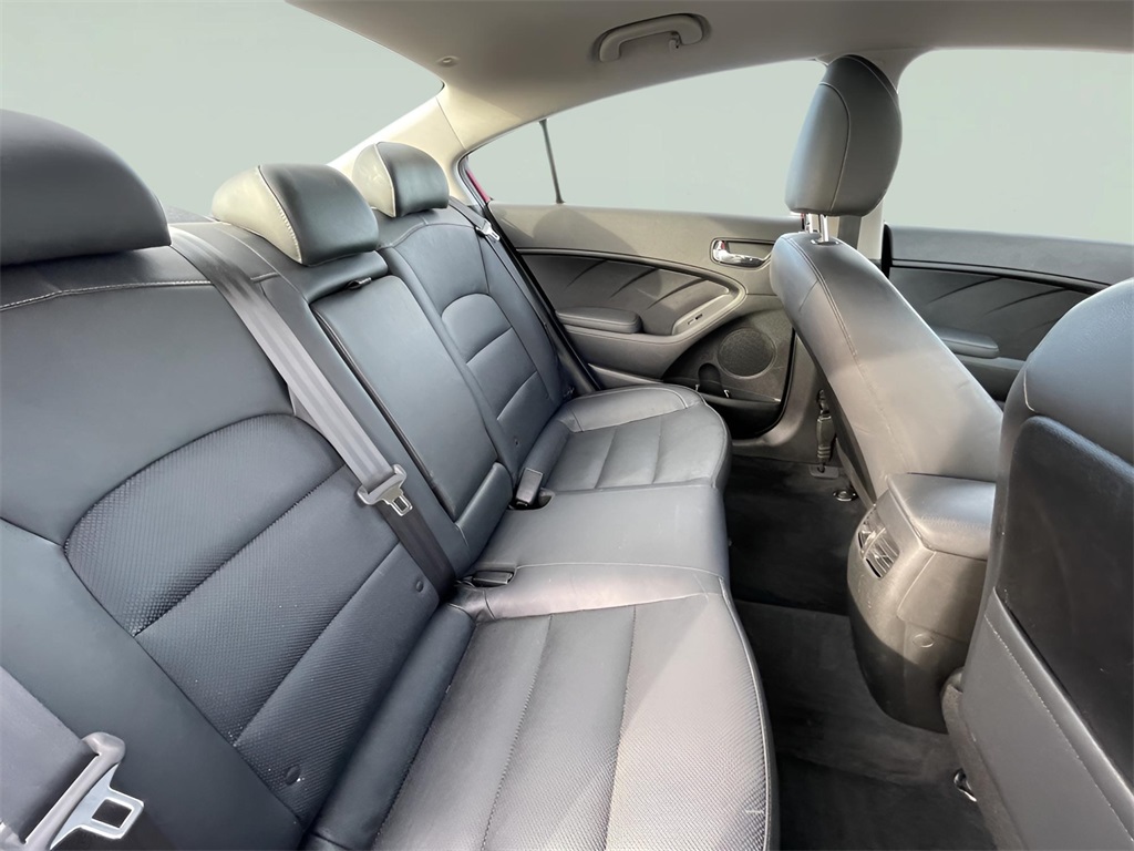 2018 Kia Forte EX photo 2