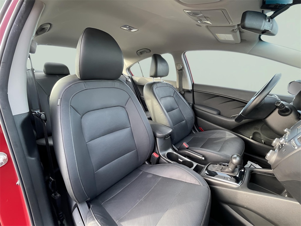 2018 Kia Forte EX photo 4